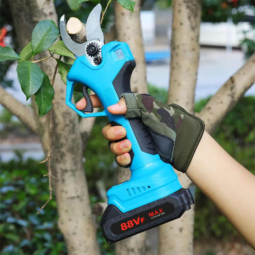 Lithium single hand saw